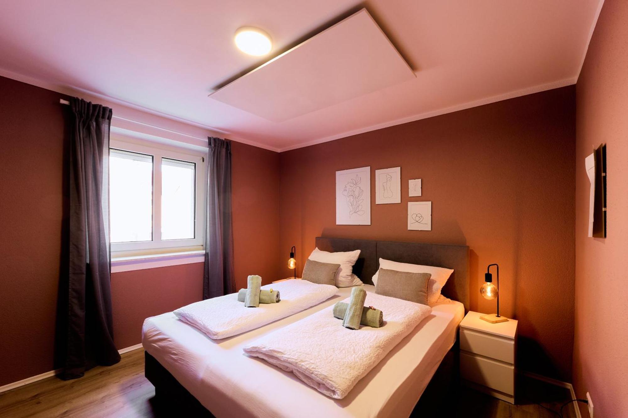 Dreams, 3 Schlafzimmer, Parkplatz, Stadtzentrum Ной-Улм Екстериор снимка