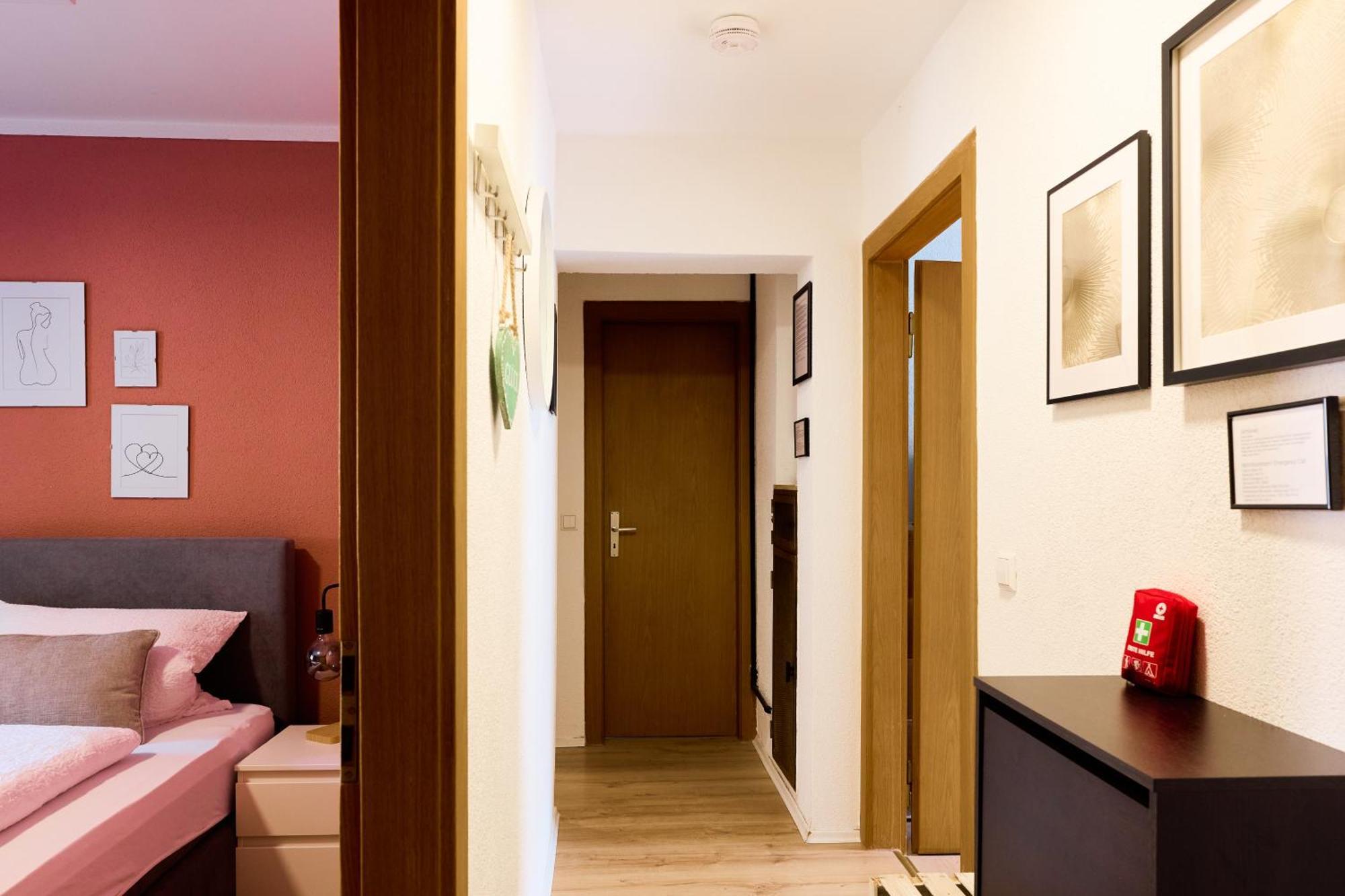 Dreams, 3 Schlafzimmer, Parkplatz, Stadtzentrum Ной-Улм Екстериор снимка